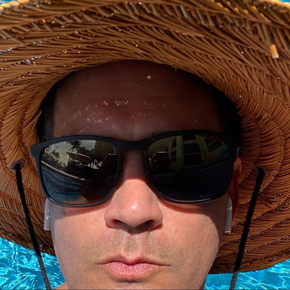 Meet your Posher, Jorge